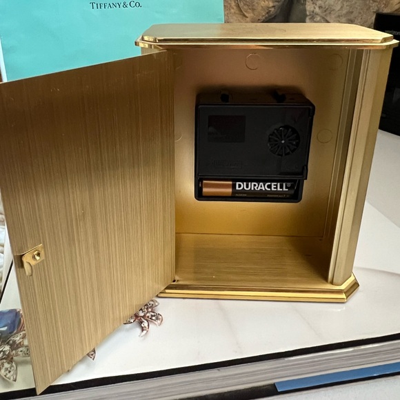 Tiffany & Co. Brass Quartz Desk Clock Battery Operated Made in Germany - Picture 9 of 16